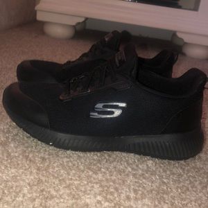 Sketchers women’s squad SR work shoes non-slip